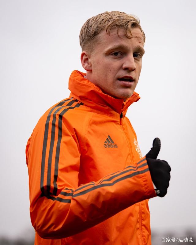 英超今晚走向成谜，圣安东尼奥马刺造点机会，质疑声仍在，轮换策略成焦点